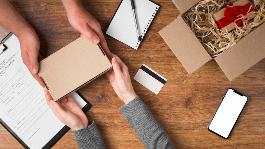 How to Ship a Package in Canada